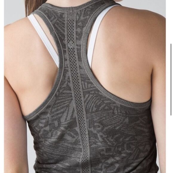 Lululemon Swiftly Tech Racerback Tank Gray Print - Picture 4 of 9